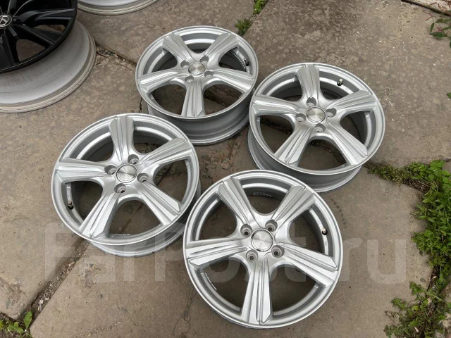Dunlop Violento. 5.5x16", 4x100, ET42, �� 73,1���. ����