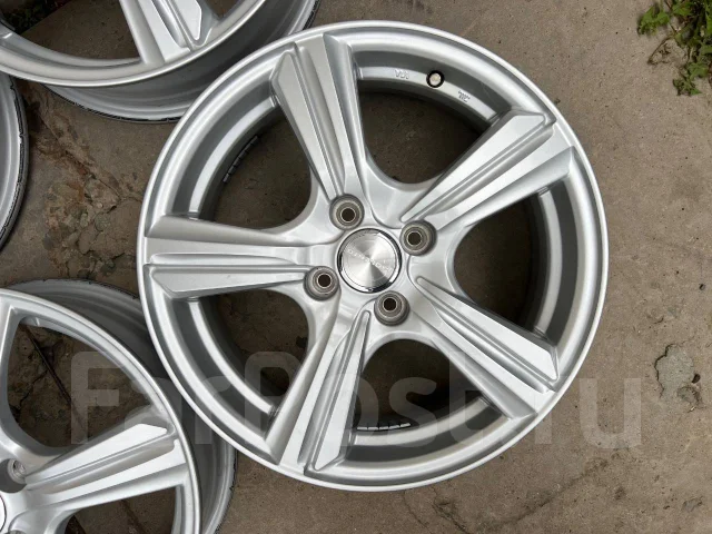 Dunlop Violento. 5.5x16", 4x100, ET42, �� 73,1���. ����