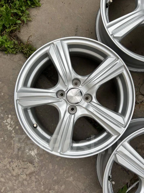 Dunlop Violento. 5.5x16", 4x100, ET42, �� 73,1���. ����