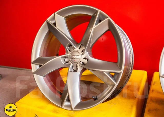 Speedline. 8.5x19", 5x112, ET32, �� 66,6���. ����