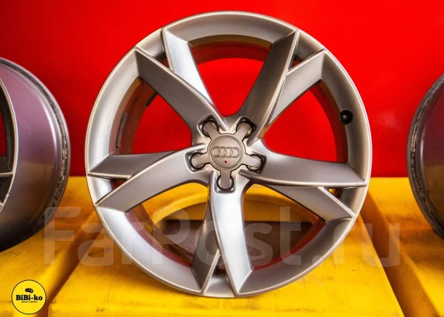Speedline. 8.5x19", 5x112, ET32, �� 66,6���. ����