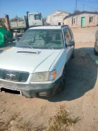 Subaru Forester ����
