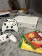 Microsoft Xbox One S ����