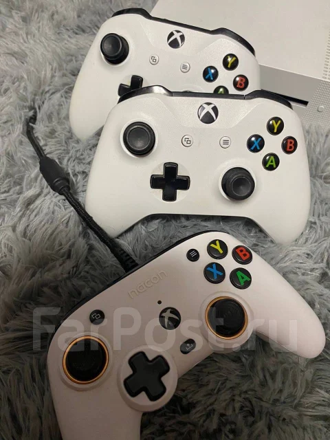 Microsoft Xbox One S ����