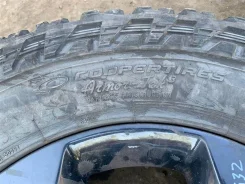 Cooper Discoverer S/T Maxx