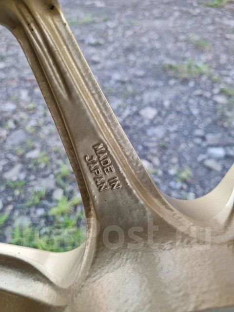 AVS Model 7. 8.0/9.0x17", 5x114.3, ET30/38 ����