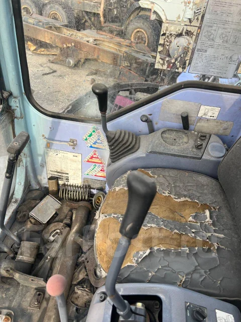 Komatsu PC75UU-2 ����