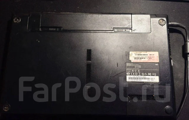 Samsung 300V5A. 15.6", 1,4����, ��� 16 ��, ���� 500���, WiFi: 1, Bluetooth: 1, ����������� �� 1��. ����