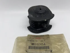 ����������� ��������� ������� ������ RH Mitsubishi CK#/CM# MR102654 MR102654, ������ MR102654 ����