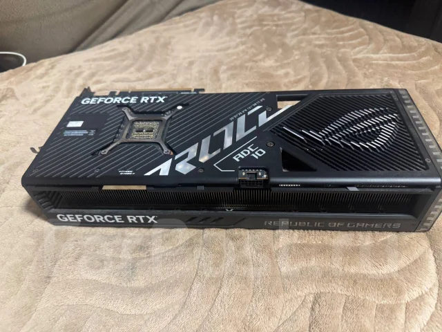 GeForce RTX 4080 ����