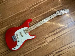 ������ ������������� PAA Custom Guitars �� ������������. ��� ����� �� ������������ ����