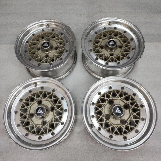 Almex. 6.0x13", 4x114.3, ET15, �� 70���. ����