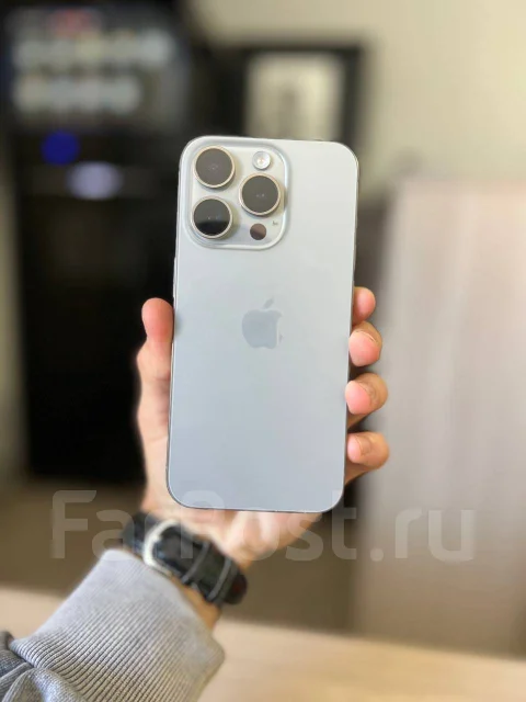 Apple iPhone 15 Pro. �/�, 256 ��, �����������, �����, 4G LTE, 5G ����