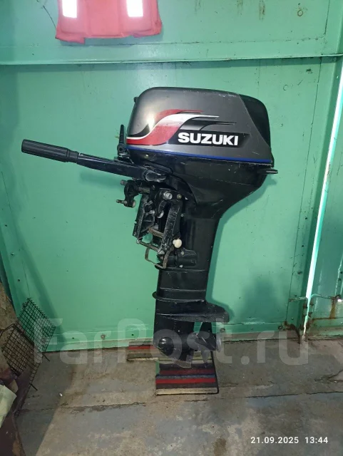 Suzuki. 25��.�., 2-�������, ����������, ���� L (508 ��) ����
