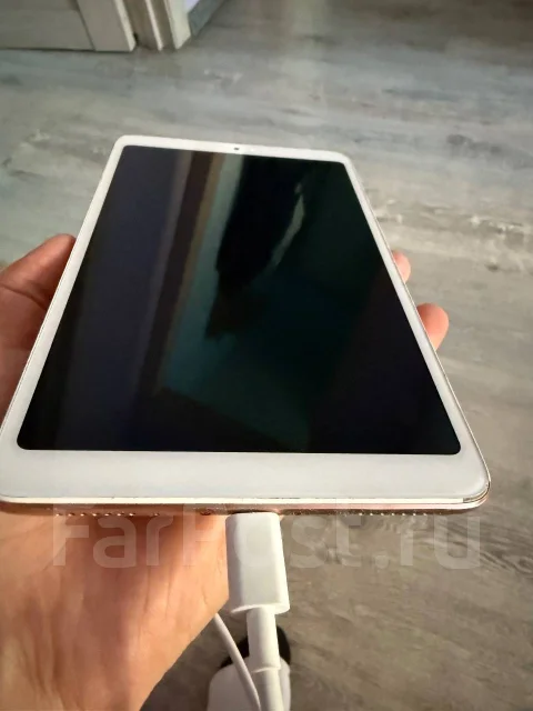 Xiaomi MiPad 4. 8 ������, ������ 64 �� ����