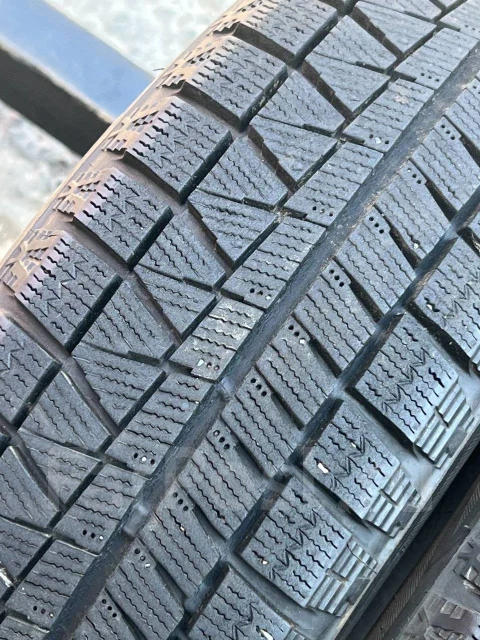 Bridgestone Blizzak Revo GZ. ������, ��� �����, 2014 ���, �/�, ����� 5 % ����