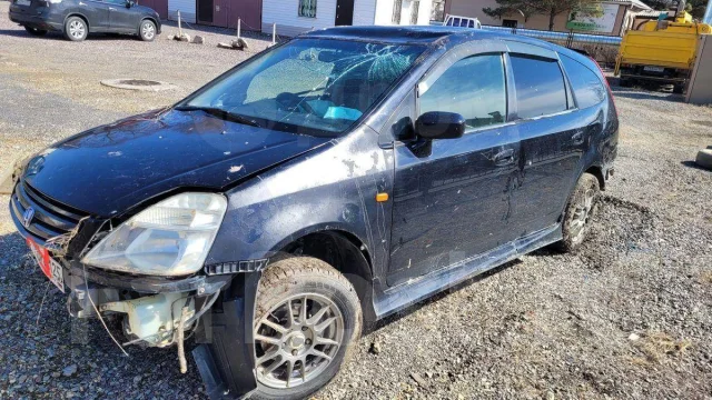 Honda Stream. RN1 ����