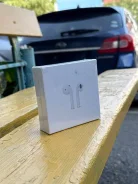 Apple AirPods ����