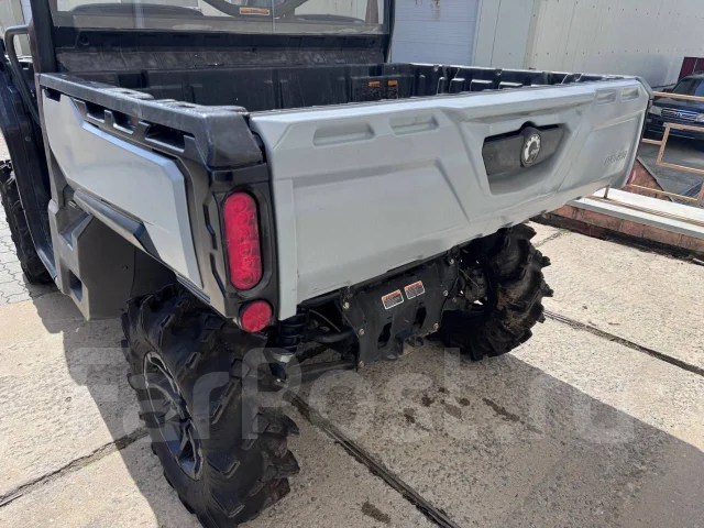 BRP Can-Am Defender. ��������, ��� ���\���, ��� ������� ����