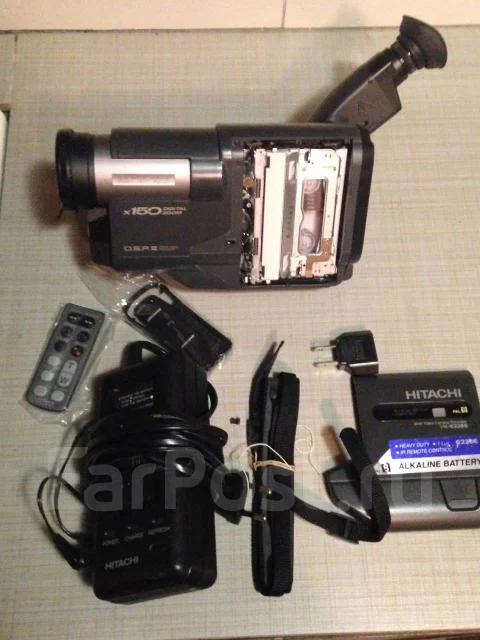 Hitachi VM-E228E ����