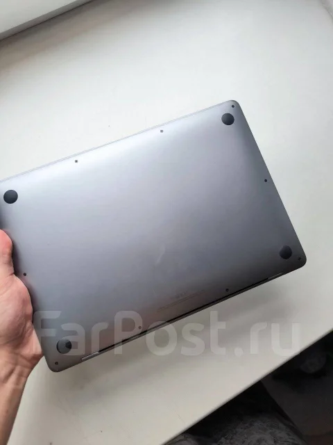 Apple MacBook Air 13 2020 MGN63. 13.3", 3,2����, ��� 8 ��, ���� 256���, WiFi: 1, Bluetooth: 1 ����
