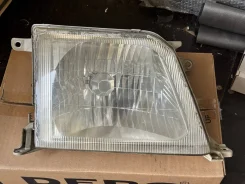 ���� ������ Toyota Land Cruiser Prado 81130-6A120 81130-6A120 ����