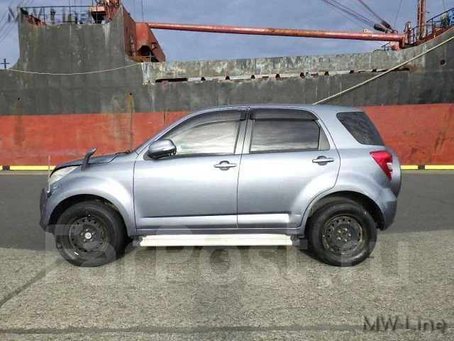 Toyota Rush. 210 ����