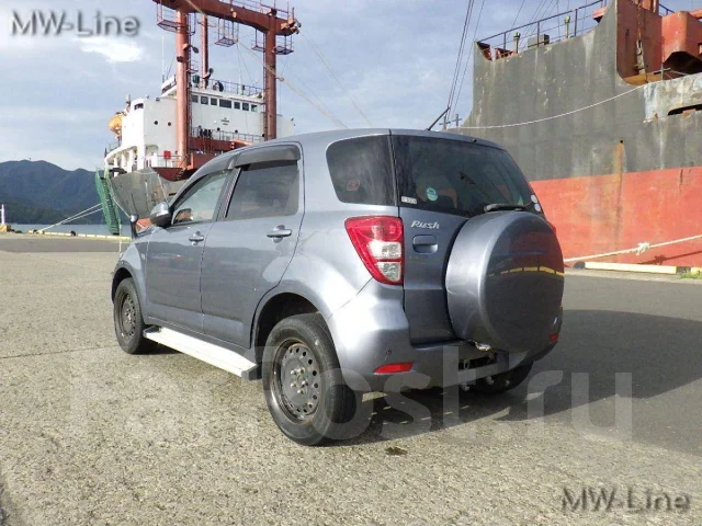 Toyota Rush. 210 ����