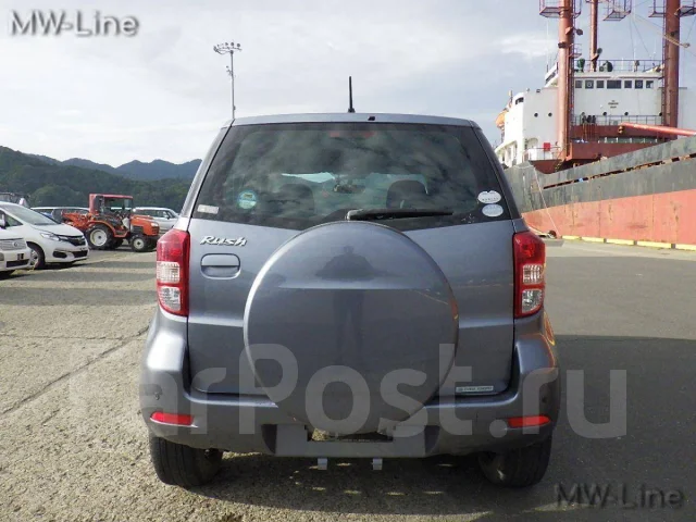Toyota Rush. 210 ����