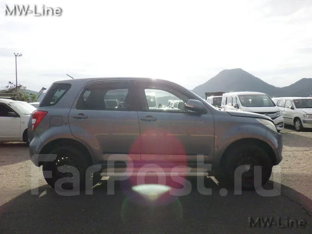 Toyota Rush. 210 ����