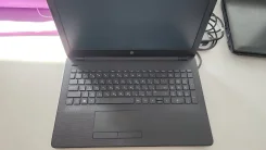 HP. 15.6", 2,5����, ��� 8 ��, ���� 240���, WiFi: 1, Bluetooth: 1, ����������� �� 1��. ����