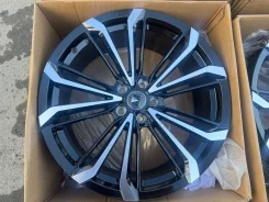 Modellista. 8.5x20", 5x114.3, ET35, �� 73,1���. ����
