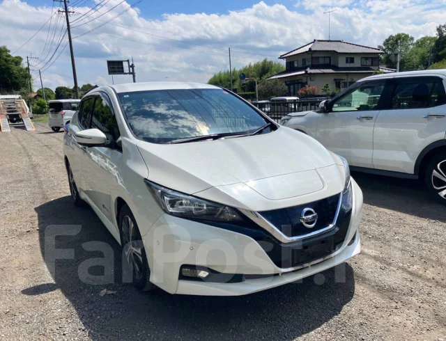 Nissan Leaf. ZE1, EM57 ����