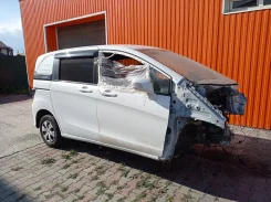 Honda Freed Spike. GB31630771 ����