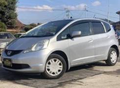Honda Fit. , , 1.3 (99..), , 177 000. , /.     
