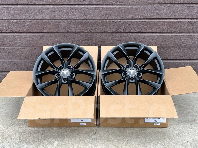 OEMS Wheels. 8.5x18", 5x114.3, ET40, �� 73,1���. ����