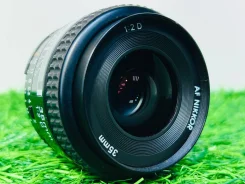 Nikon. ������� ������� 52 �� ����