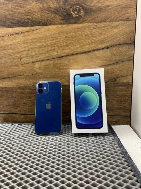 Apple iPhone 12 mini. �/�, 64 ��, �����, 4G LTE ����