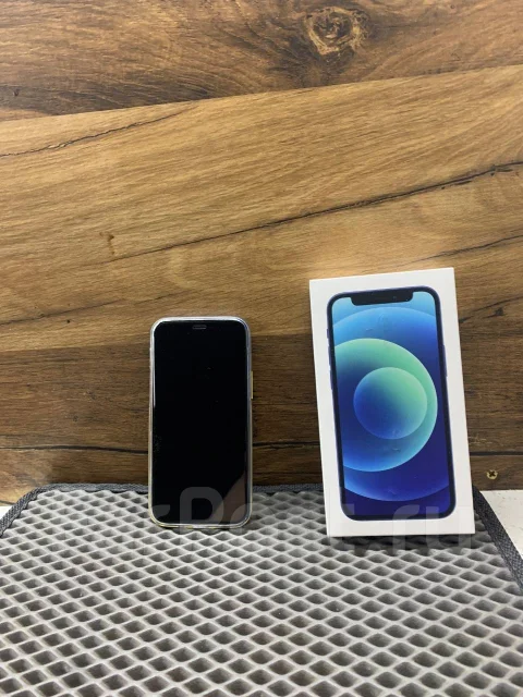 Apple iPhone 12 mini. �/�, 64 ��, �����, 4G LTE ����