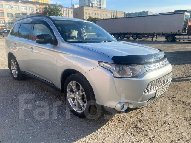 Mitsubishi Outlander. ��������, 4wd, 2.0 (146��.�.), ������, 315 000����. �� ����