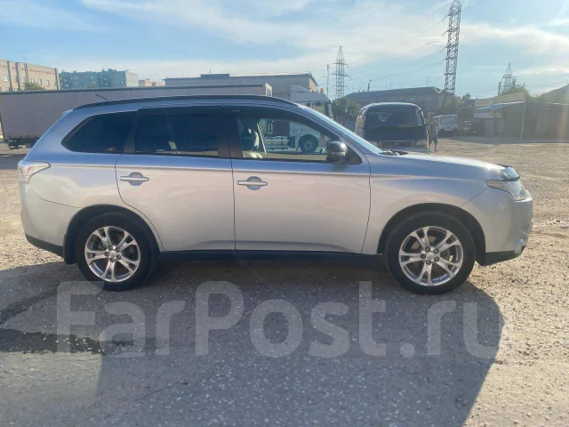Mitsubishi Outlander. ��������, 4wd, 2.0 (146��.�.), ������, 315 000����. �� ����