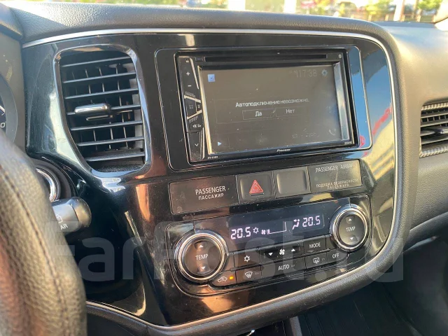 Mitsubishi Outlander. ��������, 4wd, 2.0 (146��.�.), ������, 315 000����. �� ����