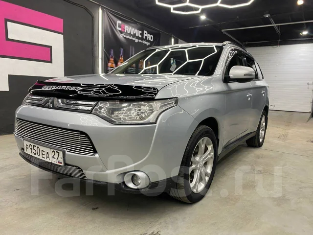 Mitsubishi Outlander. ��������, 4wd, 2.0 (146��.�.), ������, 315 000����. �� ����