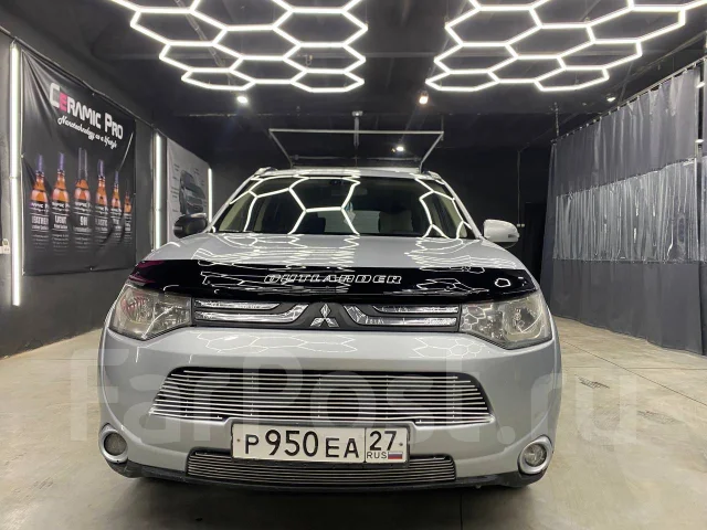 Mitsubishi Outlander. ��������, 4wd, 2.0 (146��.�.), ������, 315 000����. �� ����