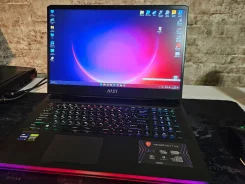 MSI Raider GE77HX 12UHS. 17.3", 2����, ��� 32 ��, ���� 2 000���, WiFi: 1, Bluetooth: 1, ����������� �� 1��. ����