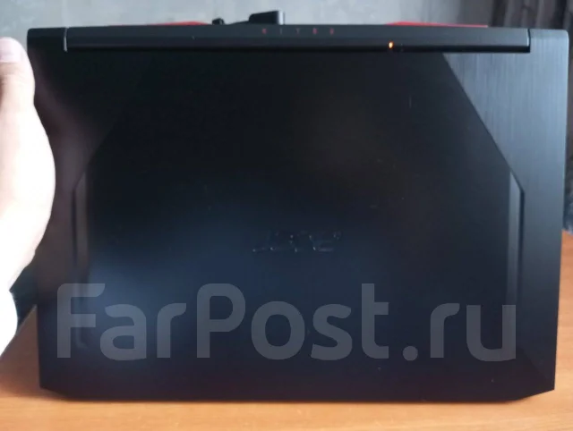 Acer Nitro 5. 15.6", 2,5����, ��� 8 ��, ���� 256���, WiFi: 1, Bluetooth: 1, ����������� �� 8��. ����