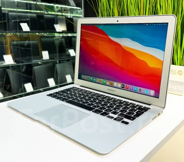 Apple MacBook Air 13 2013 Mid MD760 ����