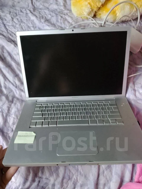Apple MacBook Pro 15 2007 Mid. WiFi: 1, Bluetooth: 1 ����