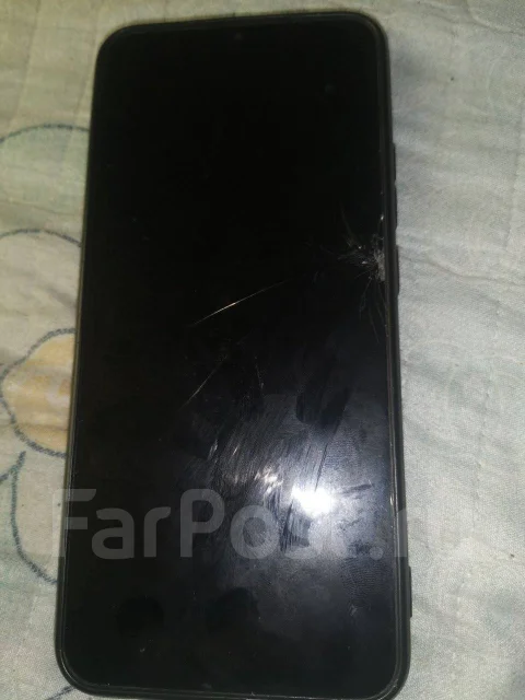 Realme C30. �/�, 32 ��, ������, 3G, 4G LTE, Dual-SIM, NFC ����