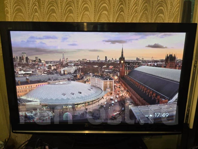 Panasonic Viera TX-PR42U20. ������ ����